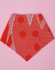 gestricktes Bandana in rot und rosa
