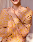 Florales Cape aus Baumwolle mit Seide in Rosa und Gelb