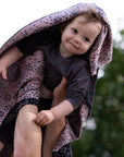 Personalisierte Babydecke Lilimoon aus Baumwolle mit Kaschmir in Dunkelblau und Rosa