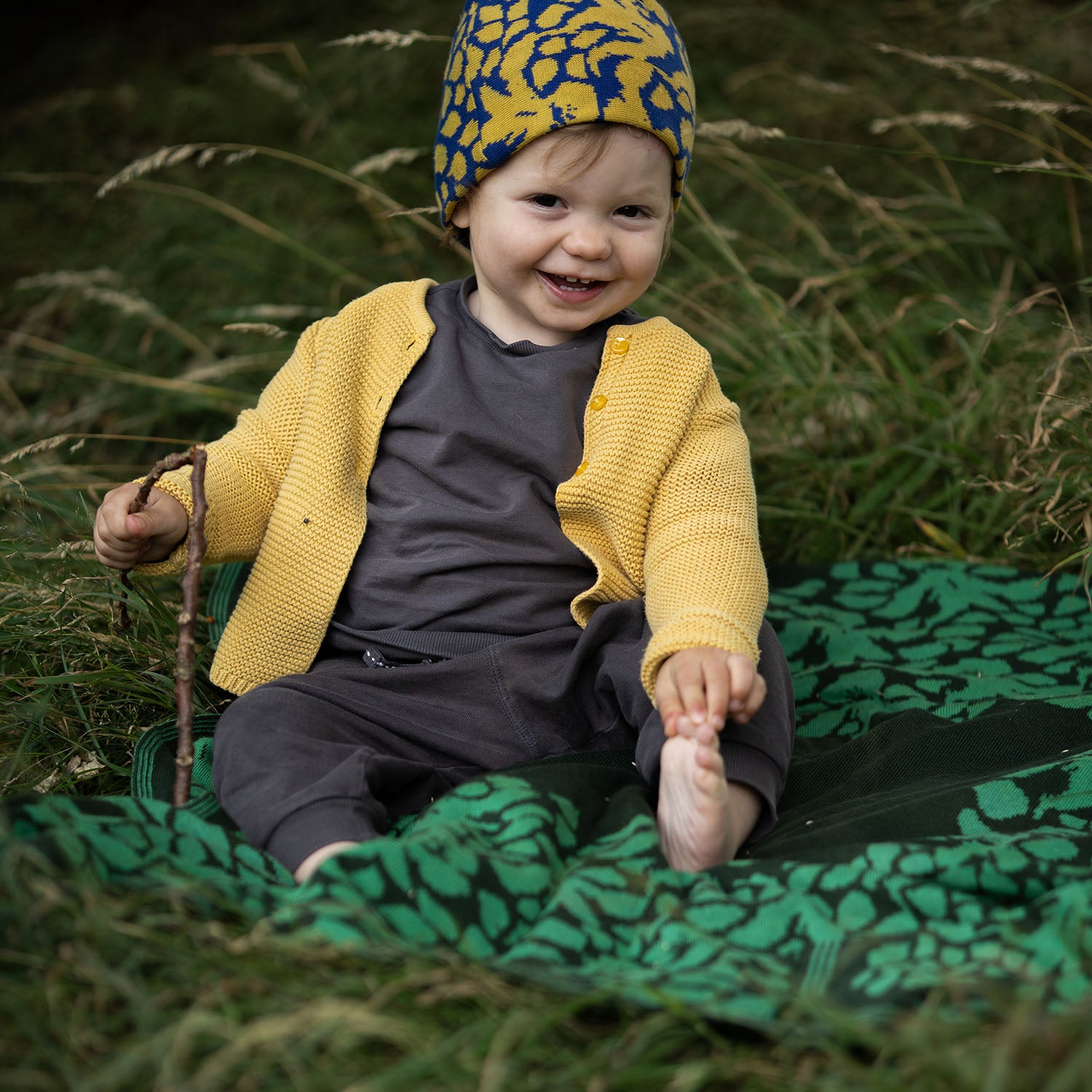 Personalisierte Babydecke Iris aus Baumwolle mit Kaschmir in Moosgrün und Jadegrün